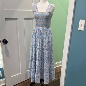 DAVI & DANI Blue Floral Maxi Dress. Size S